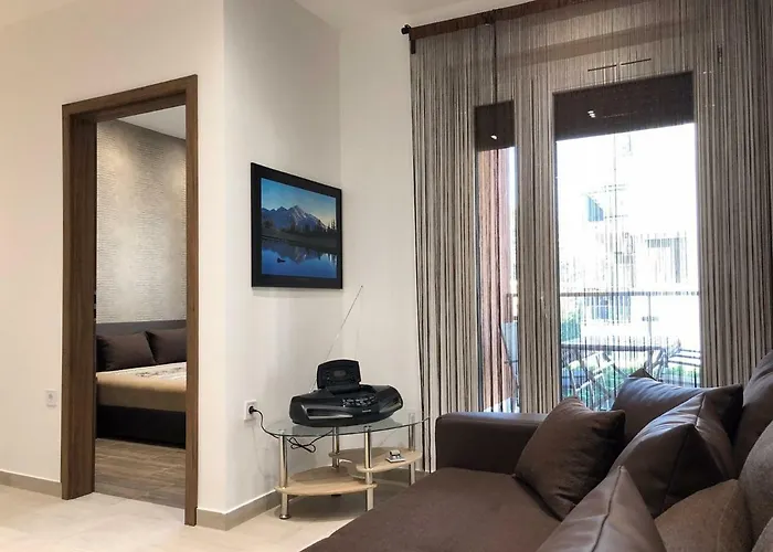 アパート Wellness シオーフォク